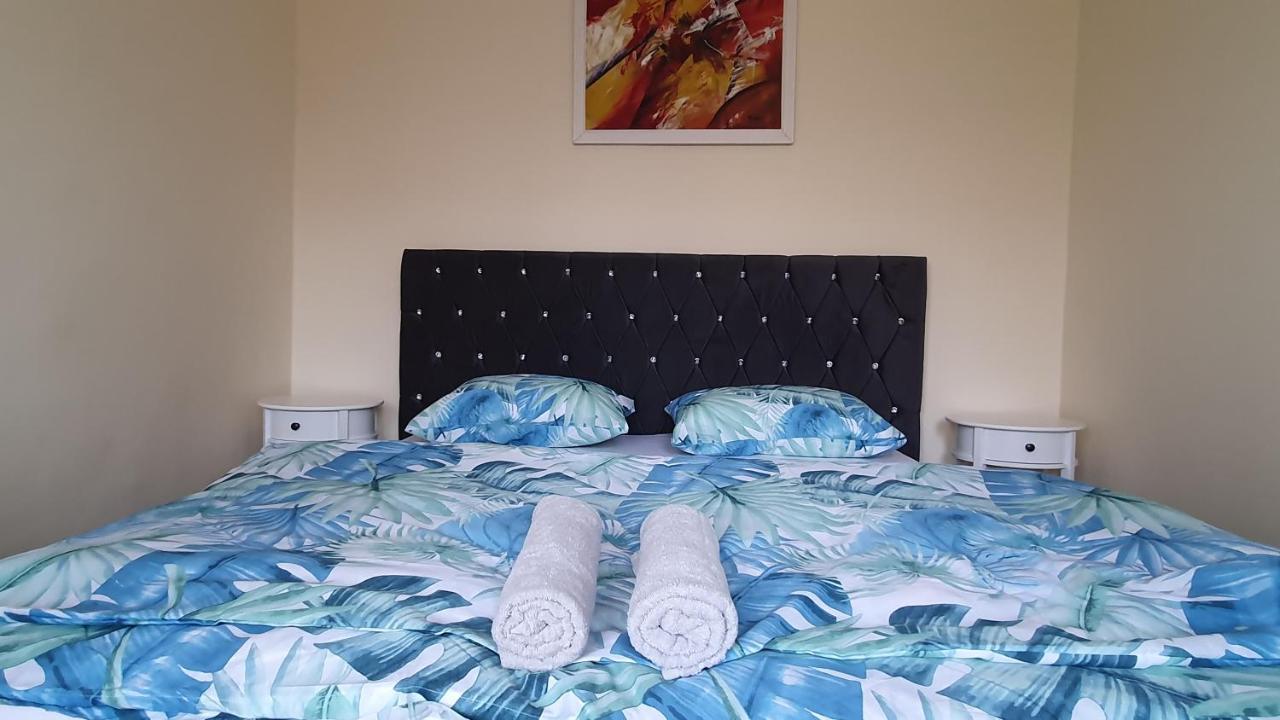 Appartamento Apartament Estera Gran Varadino Esterno foto