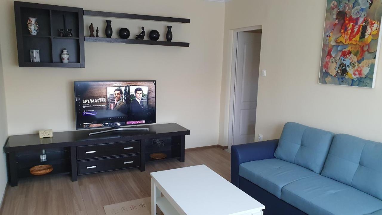 Appartamento Apartament Estera Gran Varadino Esterno foto