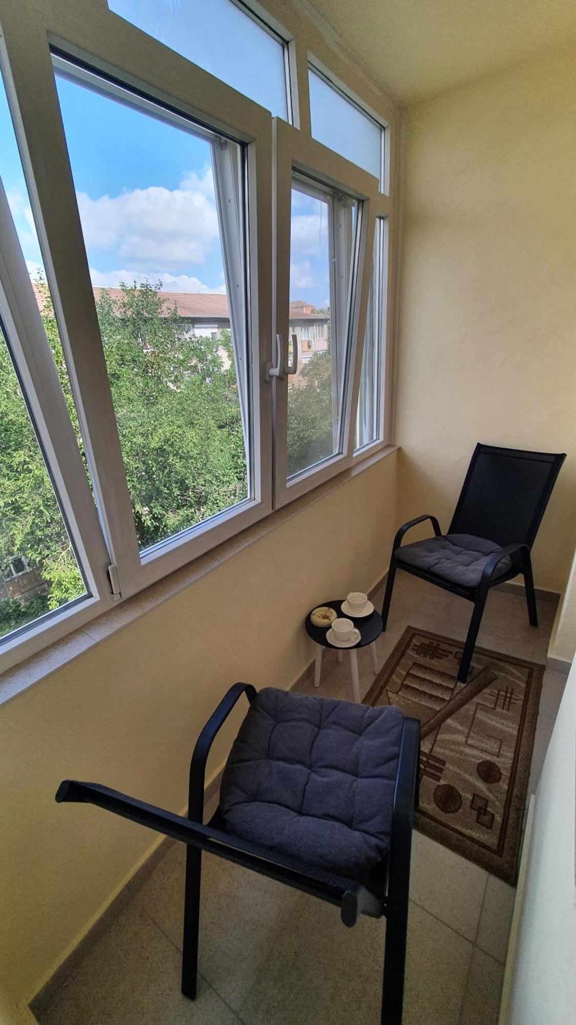 Appartamento Apartament Estera Gran Varadino Esterno foto